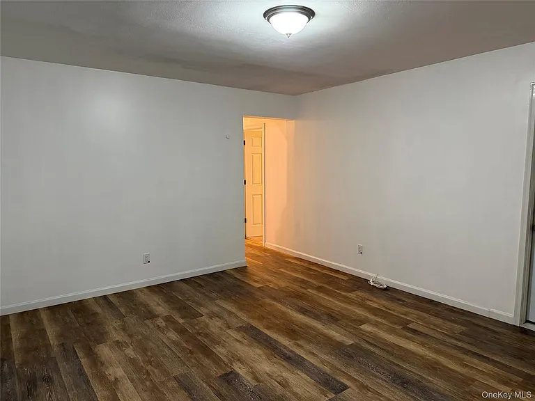 2129 Julia Goldbach Ave — Photo 4