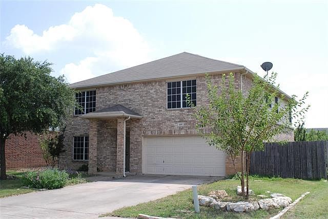 1st image of 605 Sparrow Dr