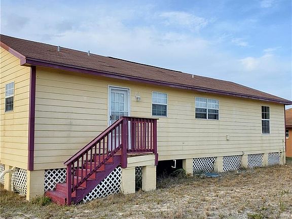 3rd image of 215 Blue Moon Ave