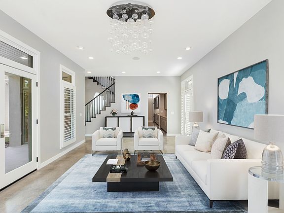 3rd image of 426 Madison