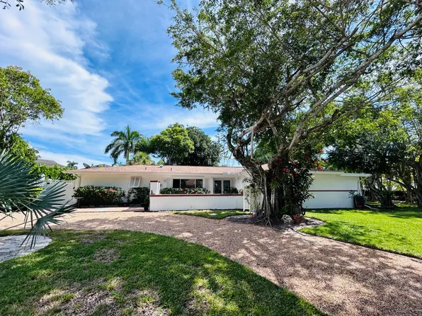 600 Pine Ct, Naples, FL 34102