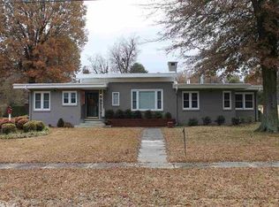 502 W 3rd St, Rector, AR 72461