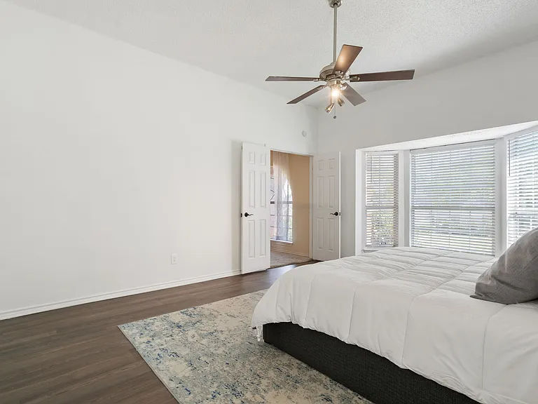 141 Morningside Dr — Photo 25