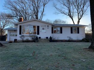 30 Covington Dr, Warwick, RI 02886