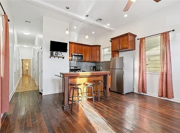 3rd image of 1831 Saint Ann St Unit A