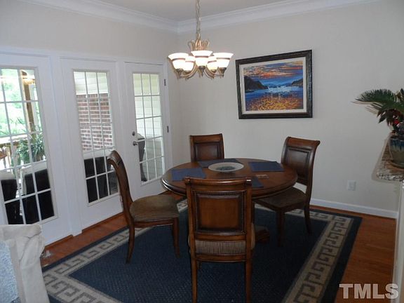 4th image of 856 Saratoga Dr