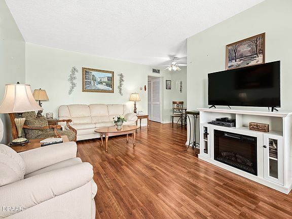 5th image of 3009 N Halifax Ave #27