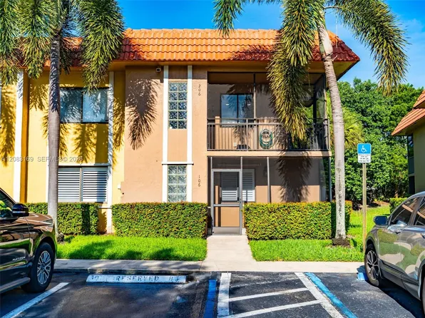 435 Lakeview Dr APT 106, Weston, FL 33326