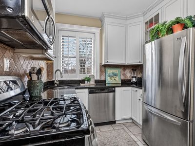 60 Charlesgate E APT 106, Boston, MA, 02215