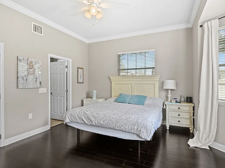 350 N Phelps Ave — Photo 19