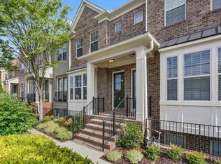 329 Alderwood Ln, Sandy Springs, GA 30328
