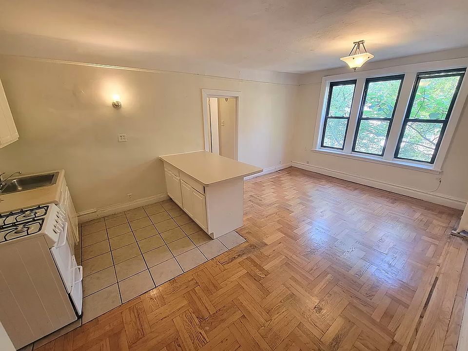 1st image of 647 W 169th St APT 6B