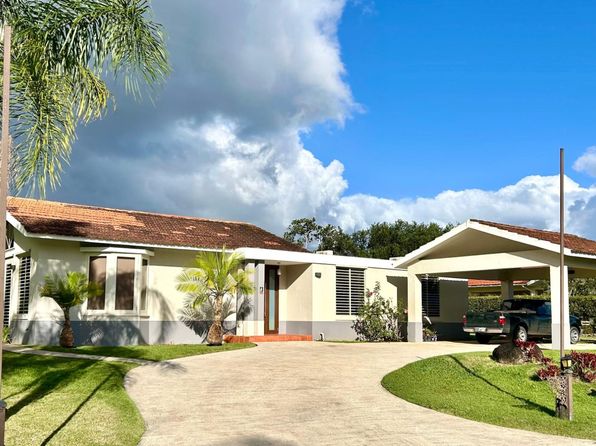 327 Calle Camino Del Prado, Cidra, PR 00739