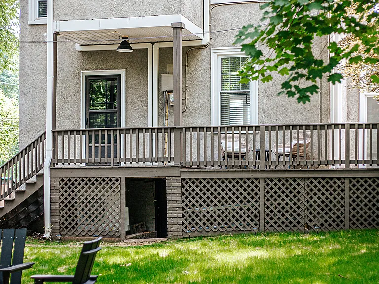 126 Maywood Ln — Photo 22