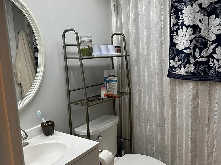 801 Stratford Dr #5 — Photo 15