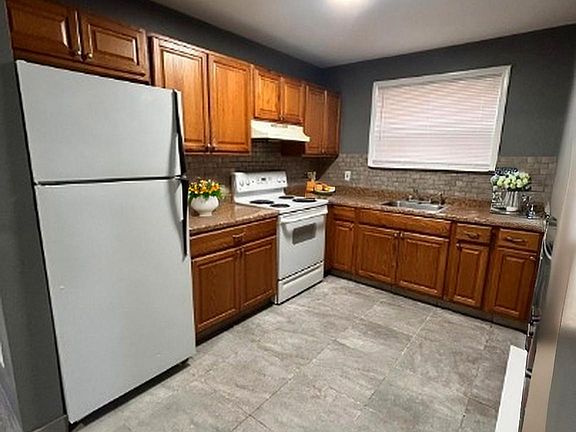 2nd image of 2402 S 2nd St #2414B