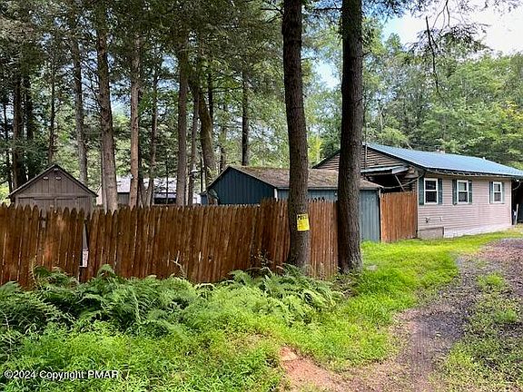 2nd image of 82 Tallwood Dr