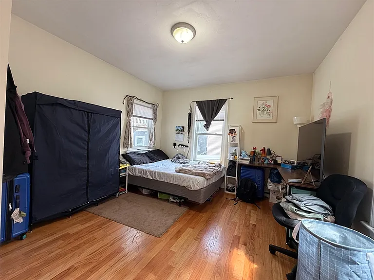 12-14 Weld Hill St #1 — Photo 11