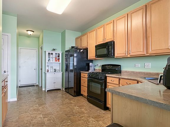 5th image of 667 S Jade Ln