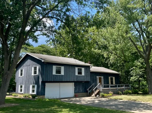 13809 Pine Rd, Dewitt, IL 61735