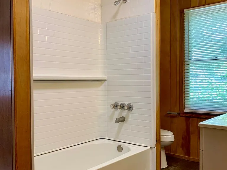 608 Willard Pl — Photo 10
