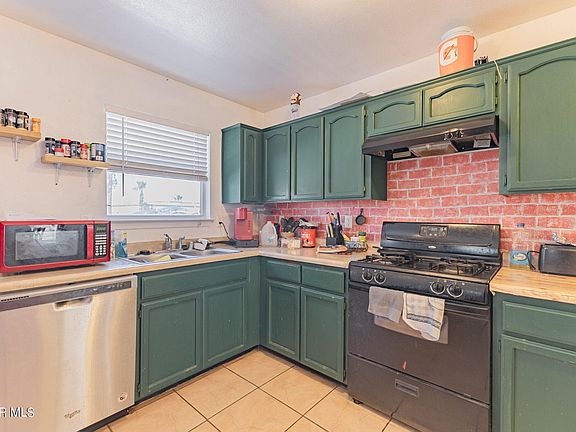 3rd image of 3316 Tierra Sara Ln