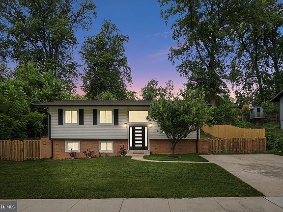 2nd image of 13710 Arctic Ave