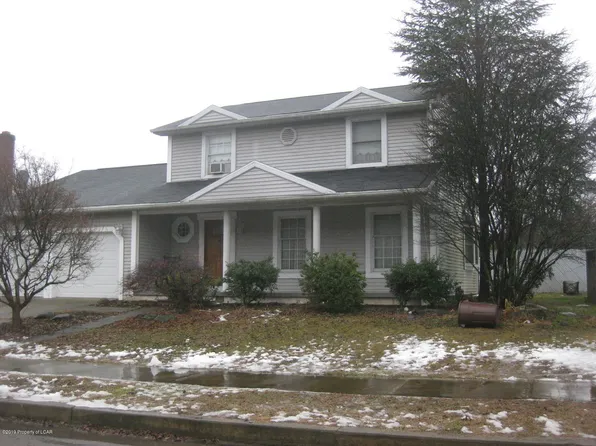 61 Reliance Dr, Wilkes Barre, PA 18702