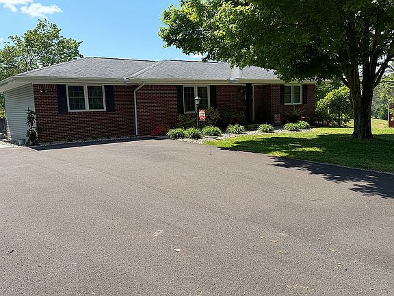 2nd image of 2445 Milltown Rd