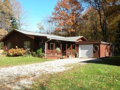 44 Blom Rd, Grove City, PA, 16127