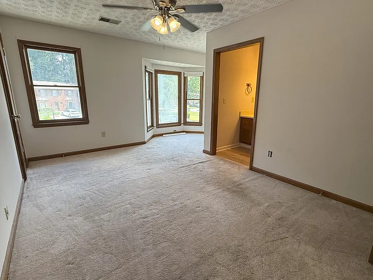 1112 Booth Ct SW #C — Photo 10
