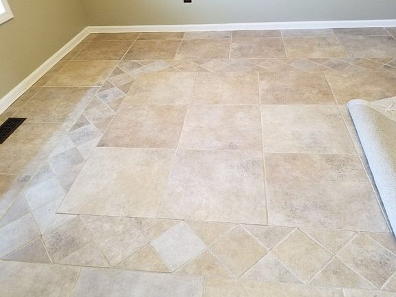 4th image of 2355 Briarcliff Dr
