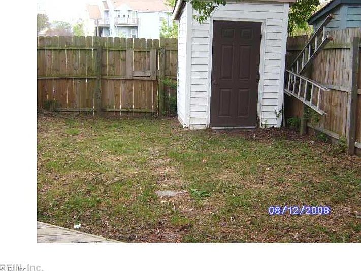 1st image of 1544 Fairfax Dr