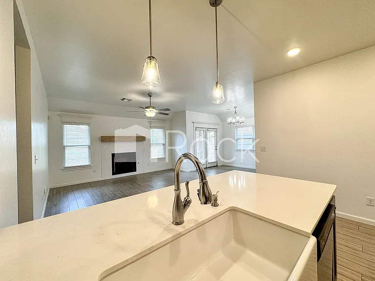 1113 Magnolia Dr — Photo 17