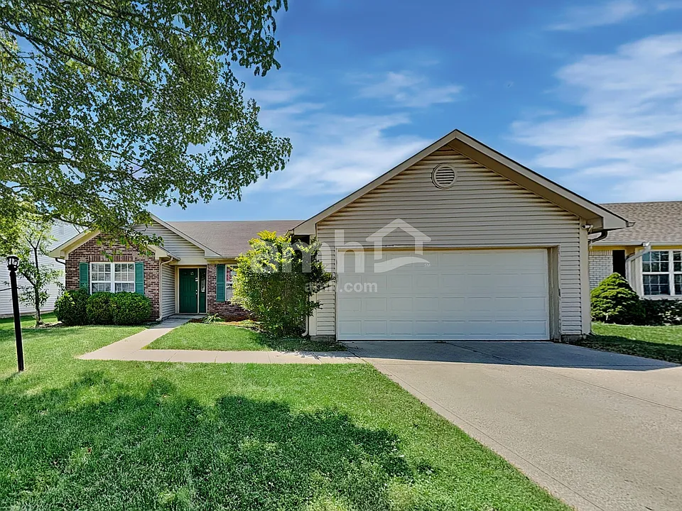 8316 Crosser Dr