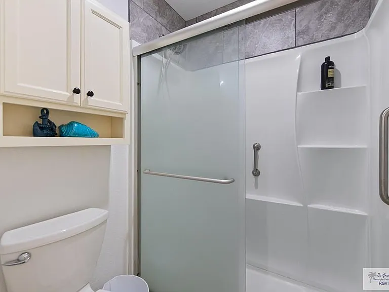 421 Mesquite Dr — Photo 14