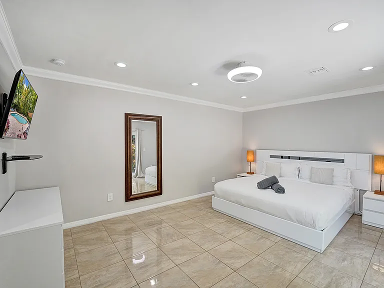 615 NE 13th Ave — Photo 39
