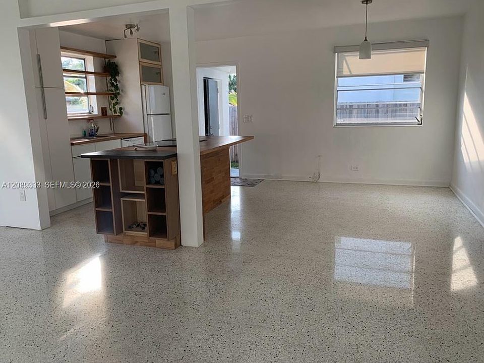 1st image of 3339 Frow Ave