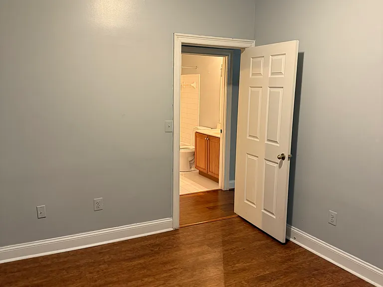 2712 Gresham Way #103 — Photo 28