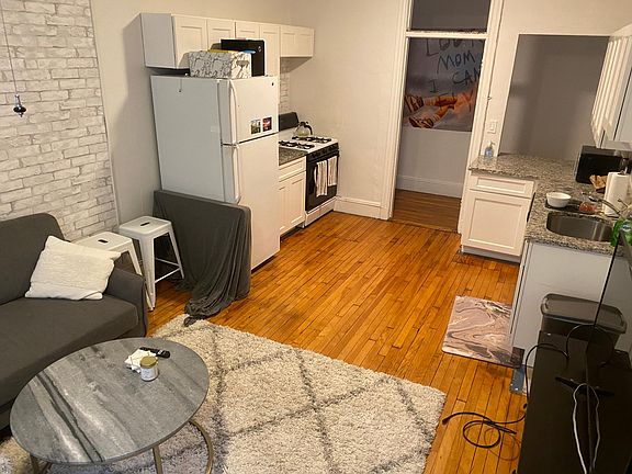 4th image of 73 Egmont St #28521dbc9