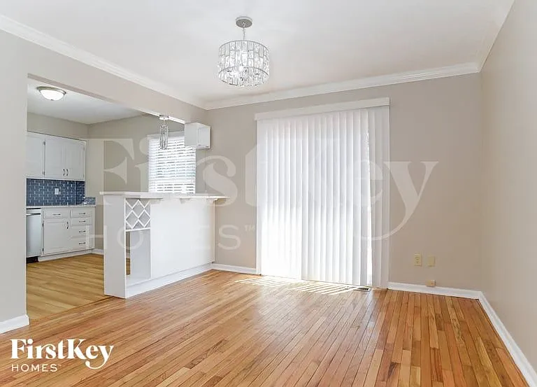 8617 Stearns St — Photo 5