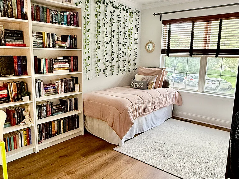 Den, currently used as bedroom
