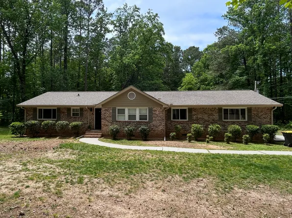 130 Judy Ln, Fayetteville, GA 30214
