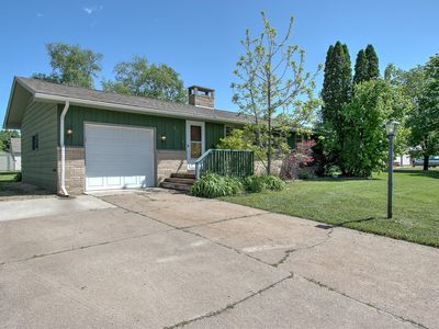 235 W 3rd St, Rush City, MN, 55069
