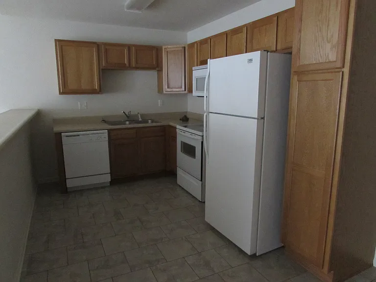 21005 Honest Ln — Photo 2