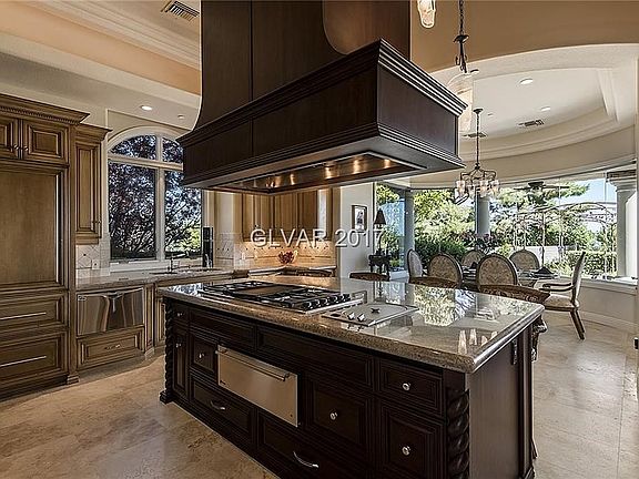 3rd image of 2 Bloomfield Hills Dr #0