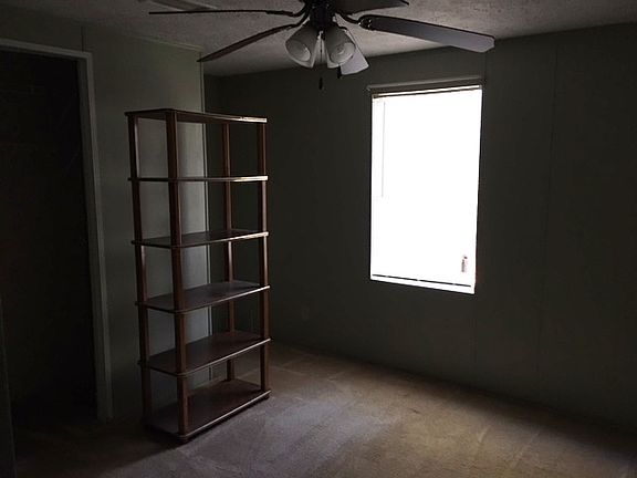 2nd image of 101 Leslie Cir