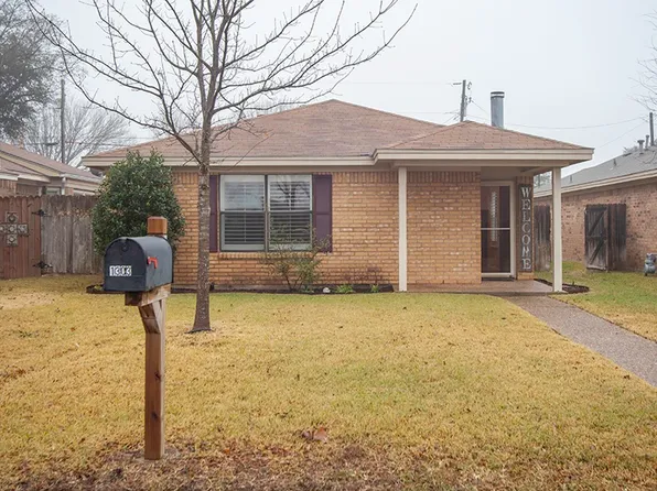 1303 Chapel Ridge Rd, Woodway, TX 76712