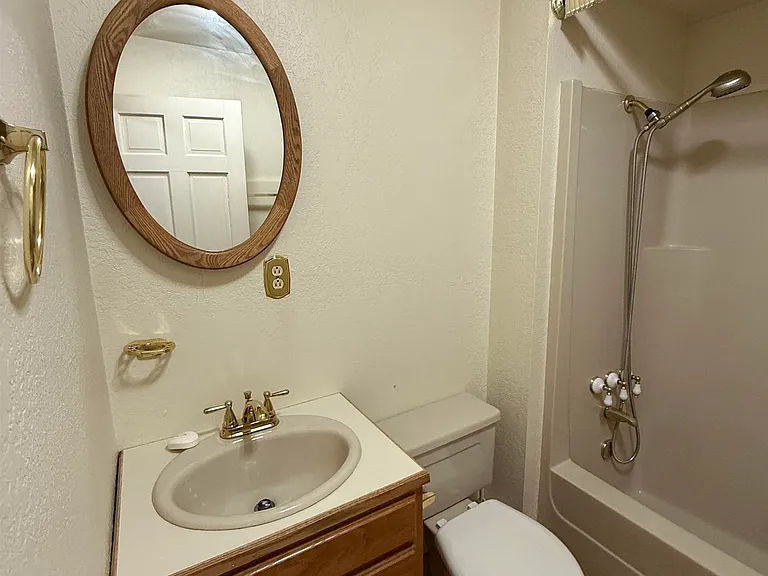 1120 Clearwater Rd — Photo 20