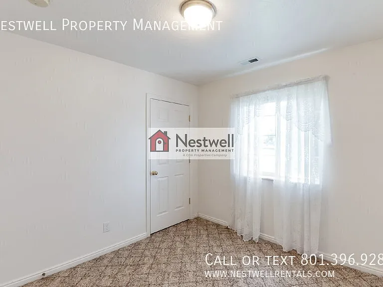 296 Pommel Dr — Photo 12